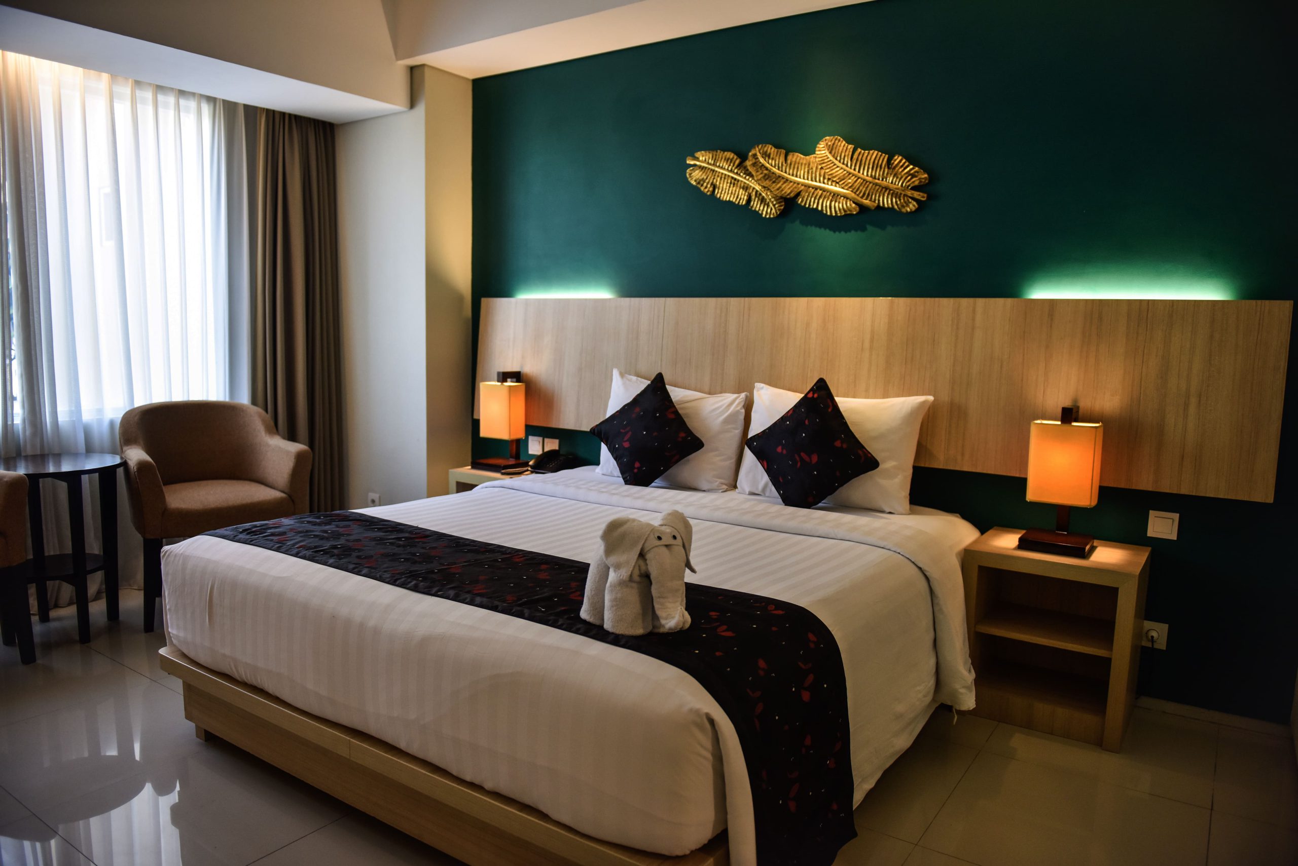 room_deluxe double_the kana kuta hotel